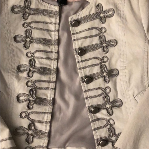 H&M | Jacket - Picture 2 of 3